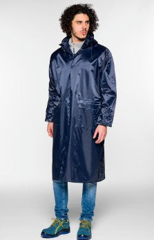 Cappotto SOCIM professionale impermeabile in Nylon/PVC con cappuccio richiudibile nel collo due tasche principali chiusura con pattina.